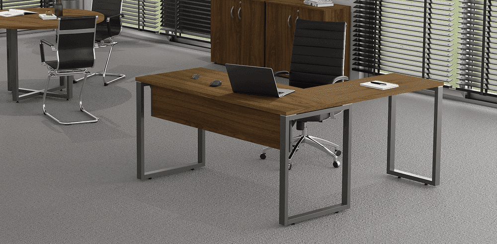 Mesa em L Pé Quadro – Prima Arq